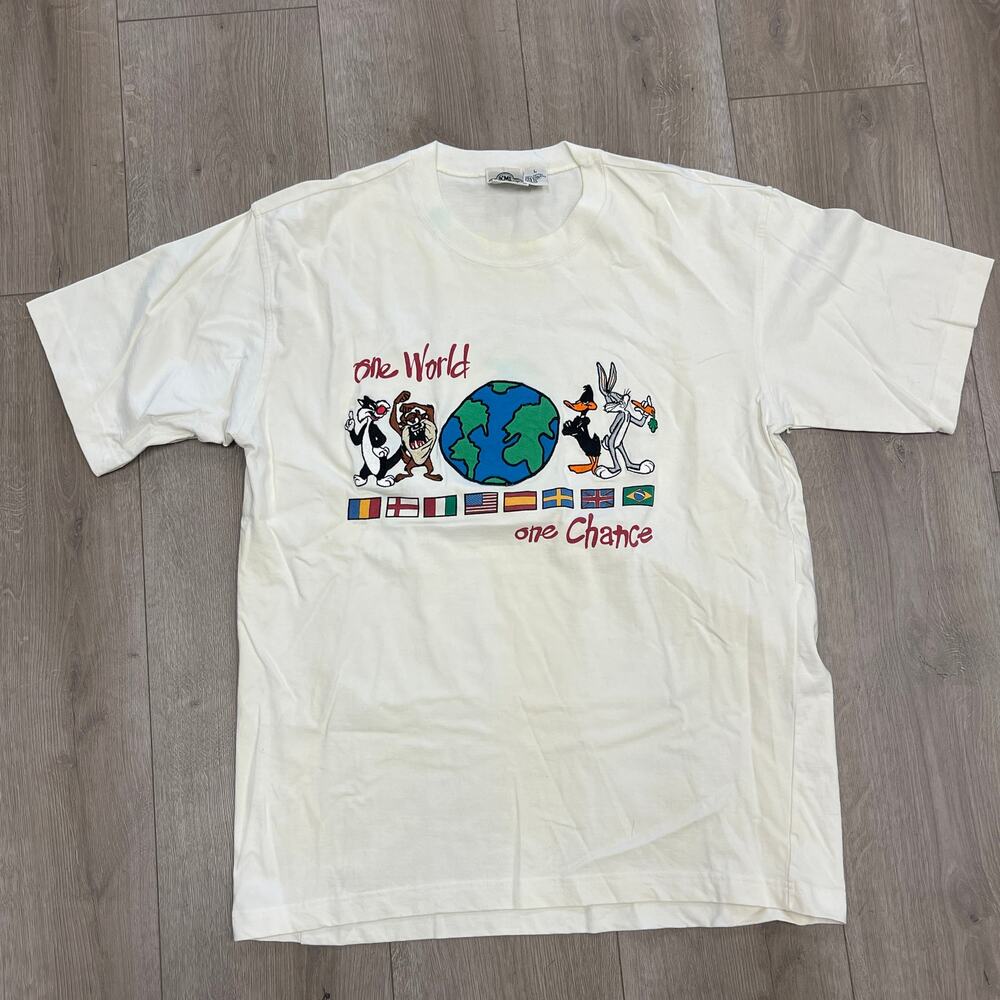 vintage 1990s Looney Tunes One World One Chance White Tee T Shirt Size Large L